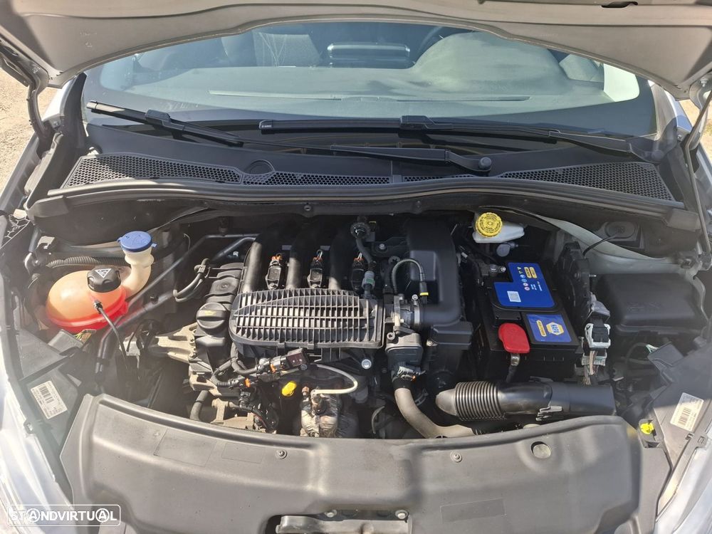 Peugeot 208 1.2 PureTech Active - 43