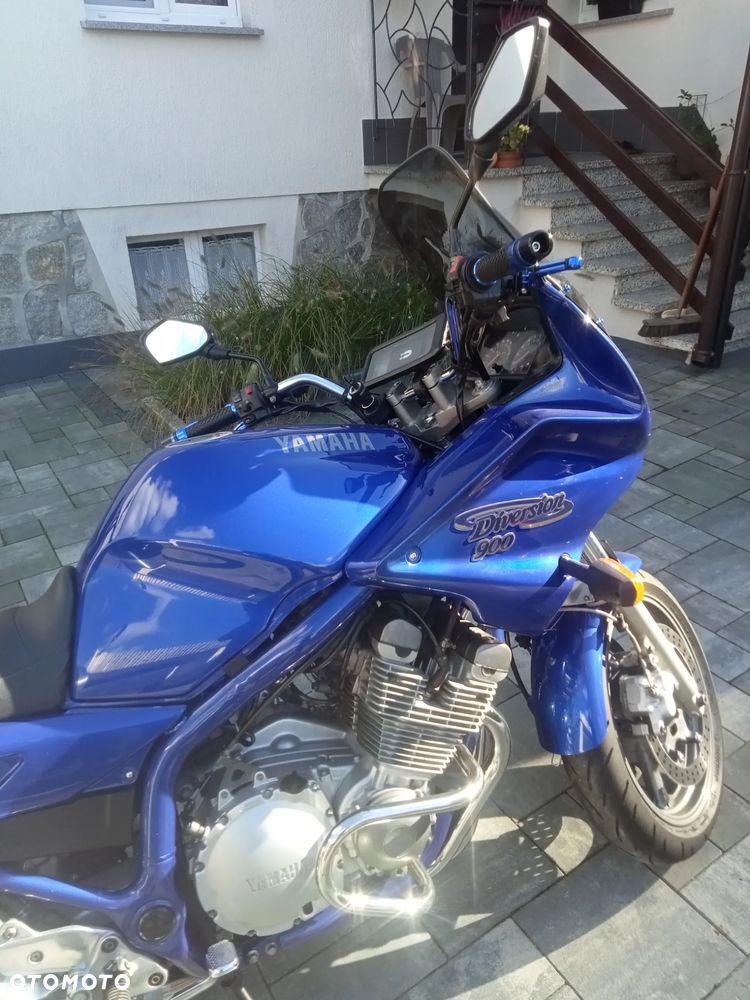 Yamaha XJ - 6