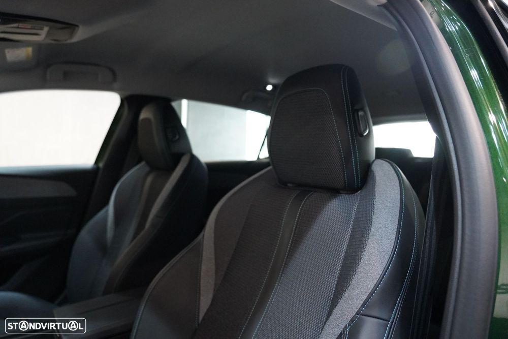 Peugeot e-308 54 kWh Allure - 31