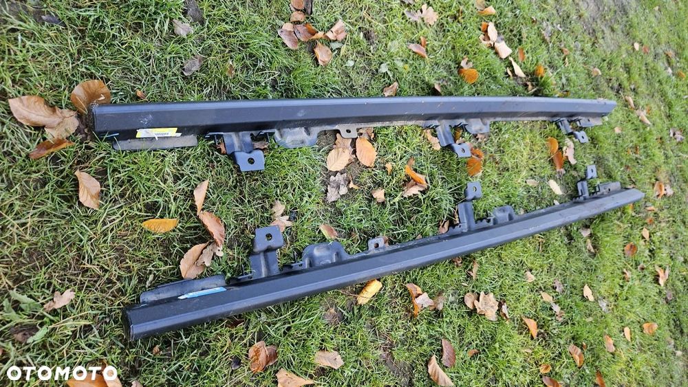 Progi próg stopień JEEP Wrangler JL 68292910AE 68292911AE - 2