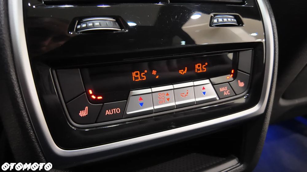 BMW X5 xDrive30d - 33