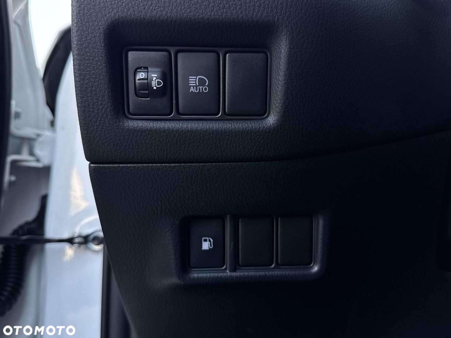 Toyota C-HR 1.8 Hybrid GPF Comfort - 30
