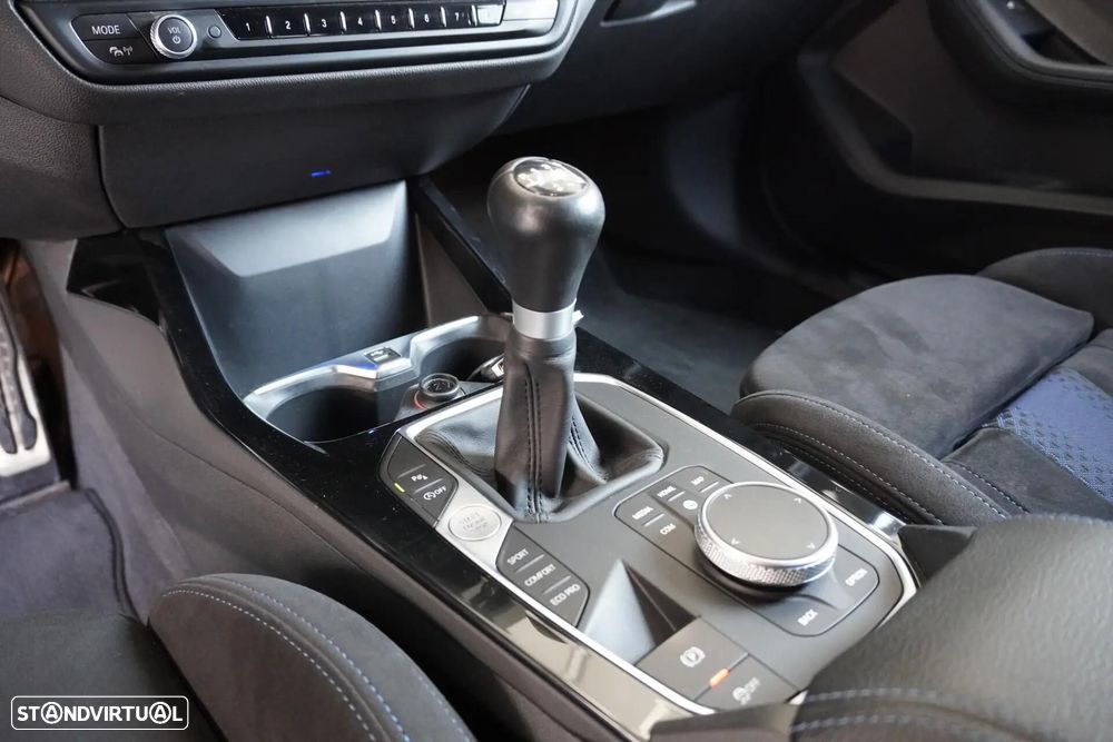 BMW 116 d Pack Desportivo M - 20