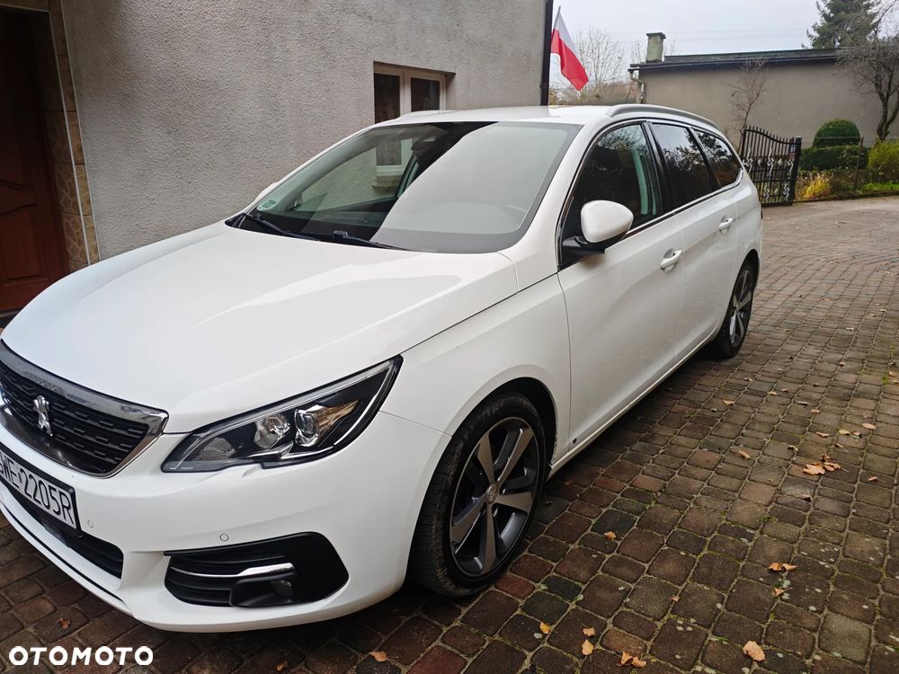 Peugeot 308 BlueHDi 120 EAT6 Stop & Start Active Business-Paket - 1