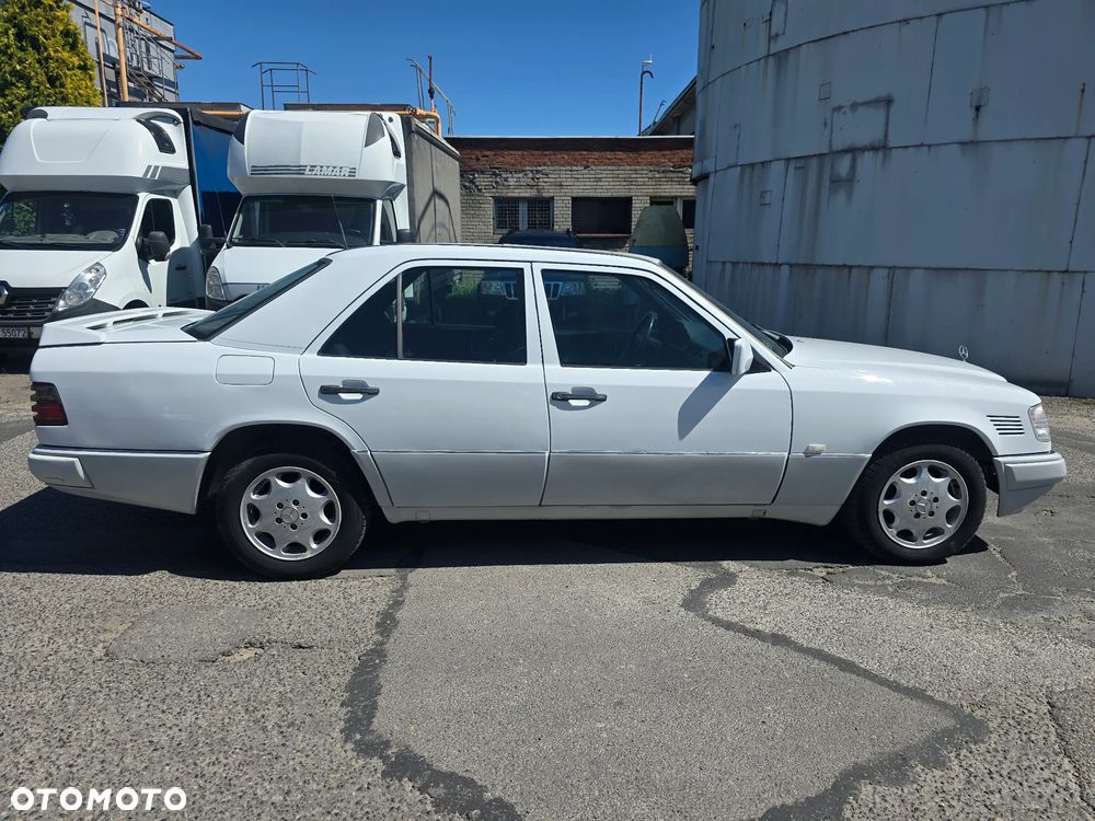 Mercedes-Benz W124 (1984-1993) - 6