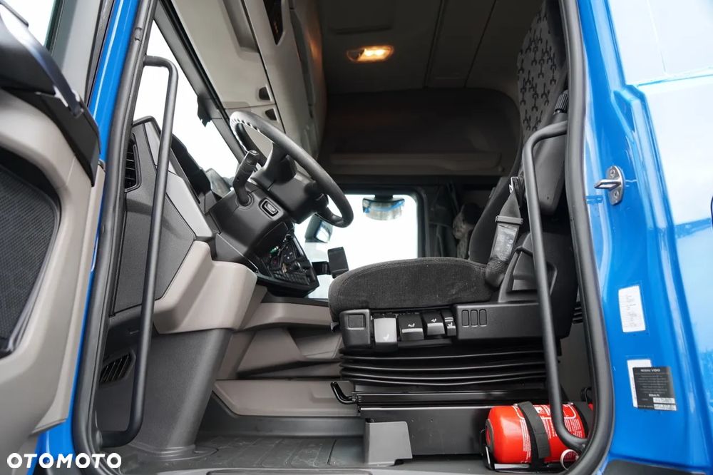 Scania R 450  / RETARDER / PEŁNY ADR /  KLIMATYZACJA POSTOJOWA / ALUFELGI / 2022 ROK / - 21