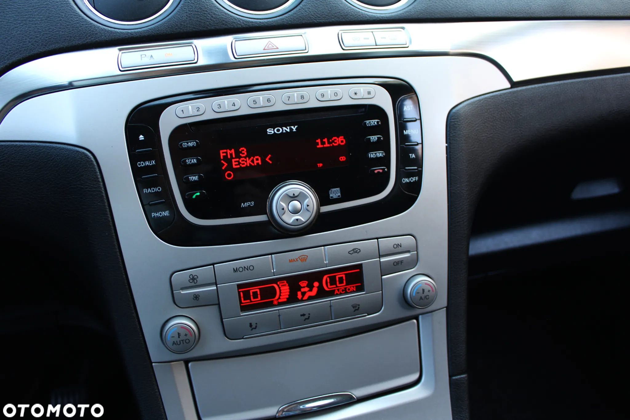 Ford S-Max - 21