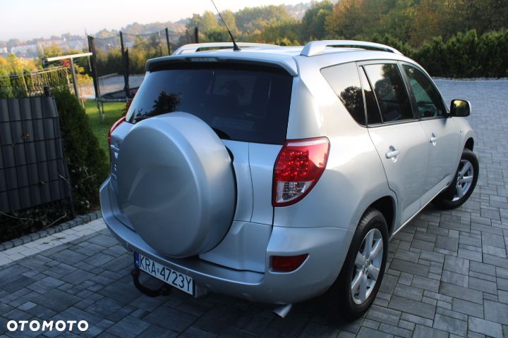 Toyota RAV4 2.2 D-4D 4x4 - 35