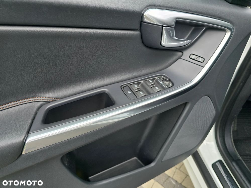 Volvo XC 60 T5 AWD Drive-E Summum - 13