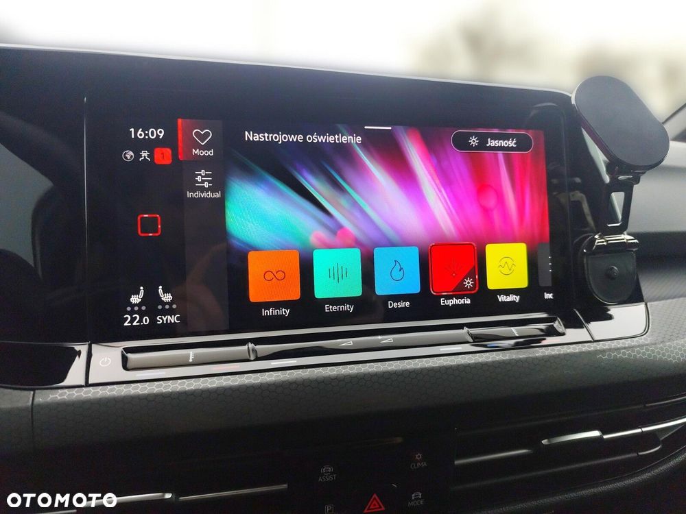 Volkswagen Golf - 26