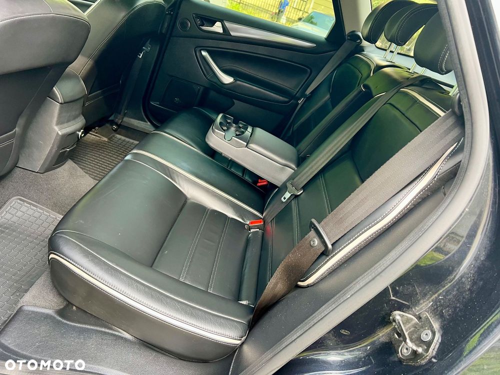 Ford Mondeo 2.0 TDCi Titanium X - 9