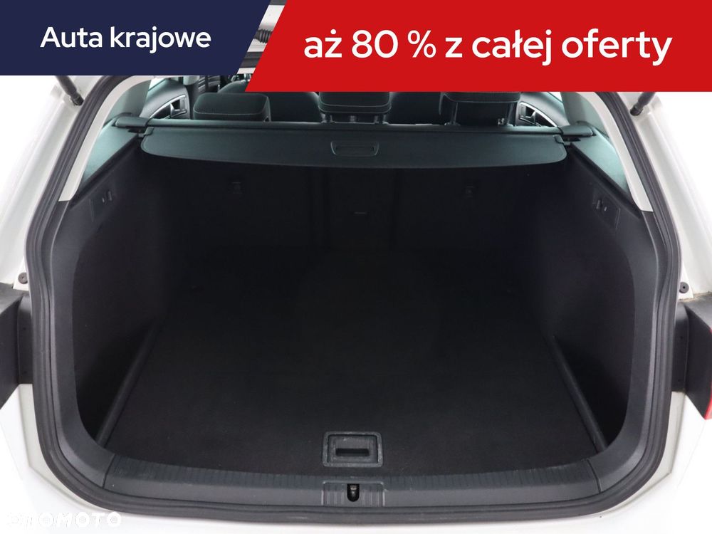 Volkswagen Golf Variant - 16