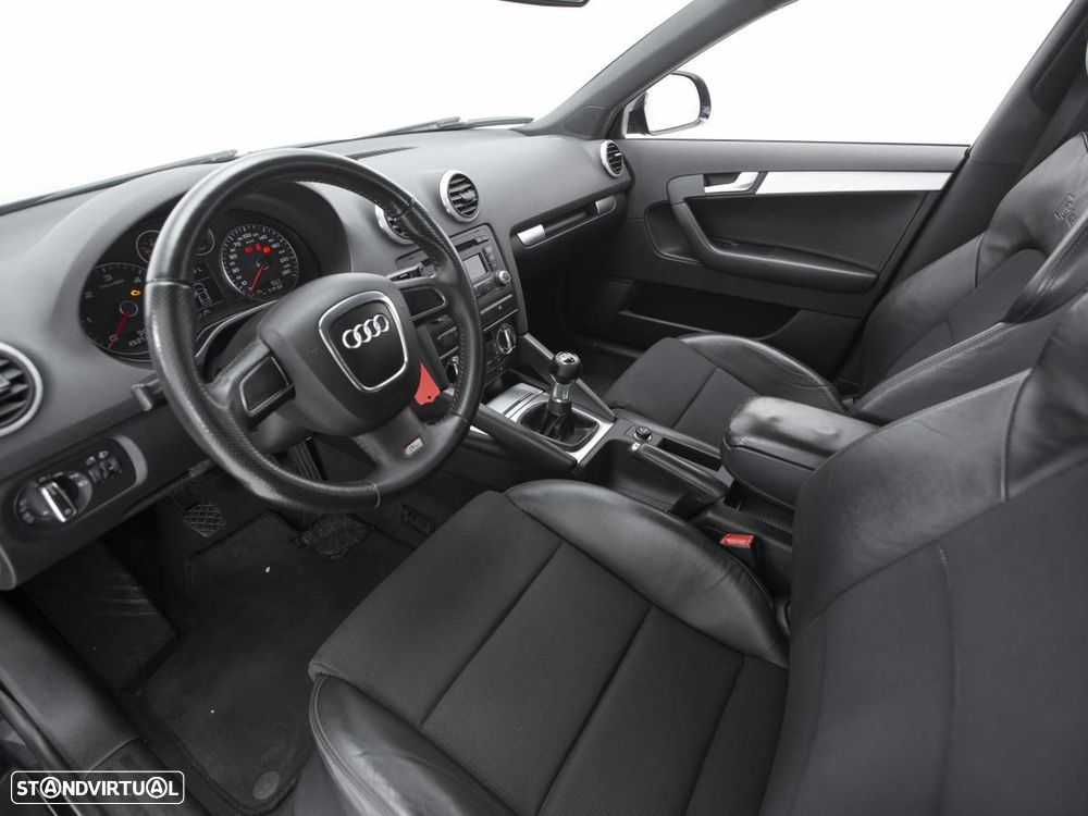 Audi A3 Sportback - 8