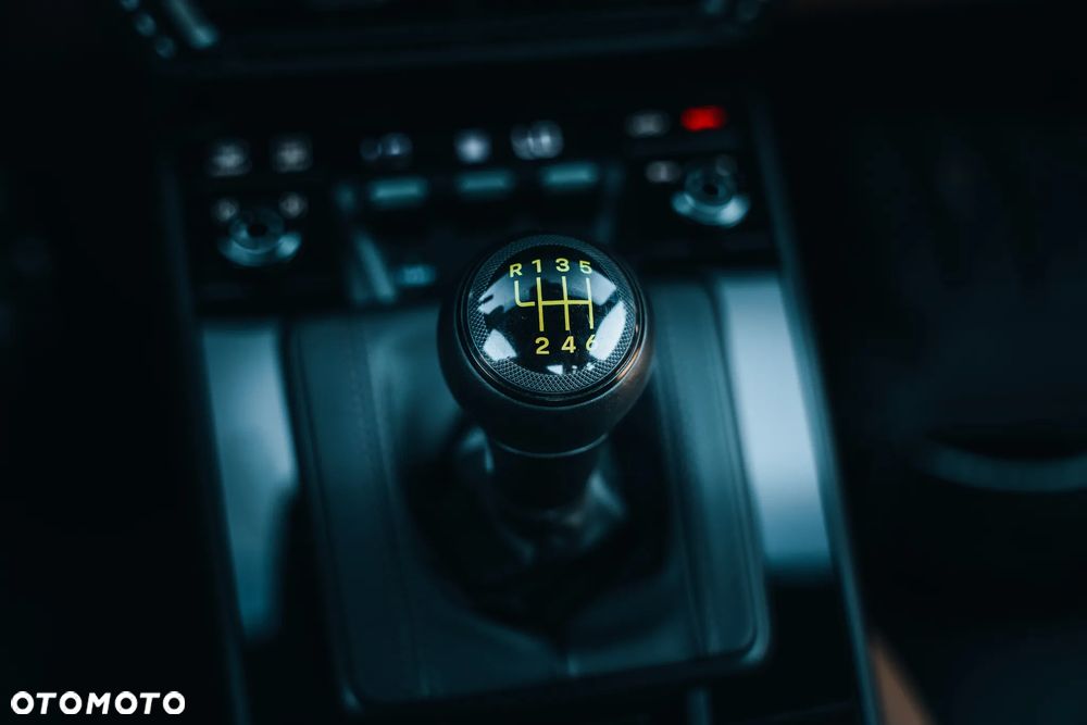 Porsche 911 GT3 Touring - 21