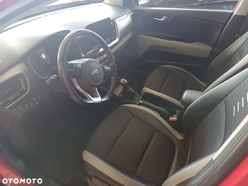 Kia Stonic 1.0 T-GDI MHEV L Business Line - 9