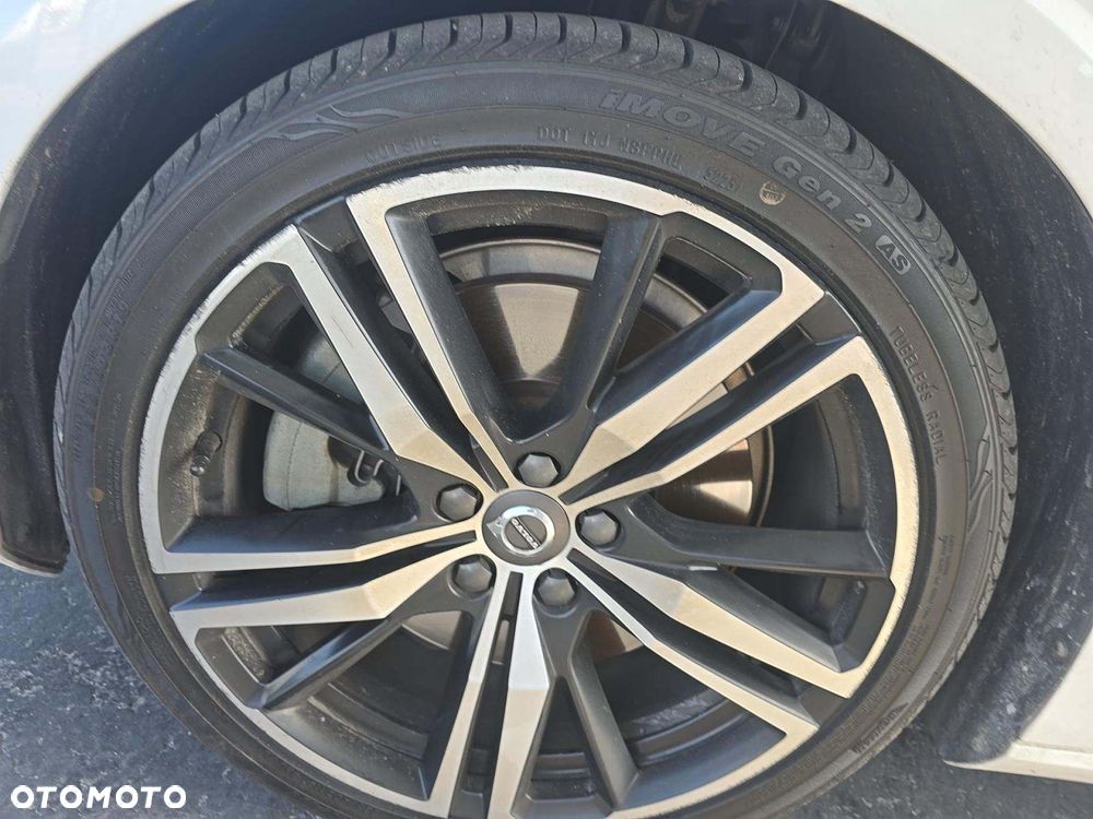 Volvo S60 T6 AWD R-Design - 17
