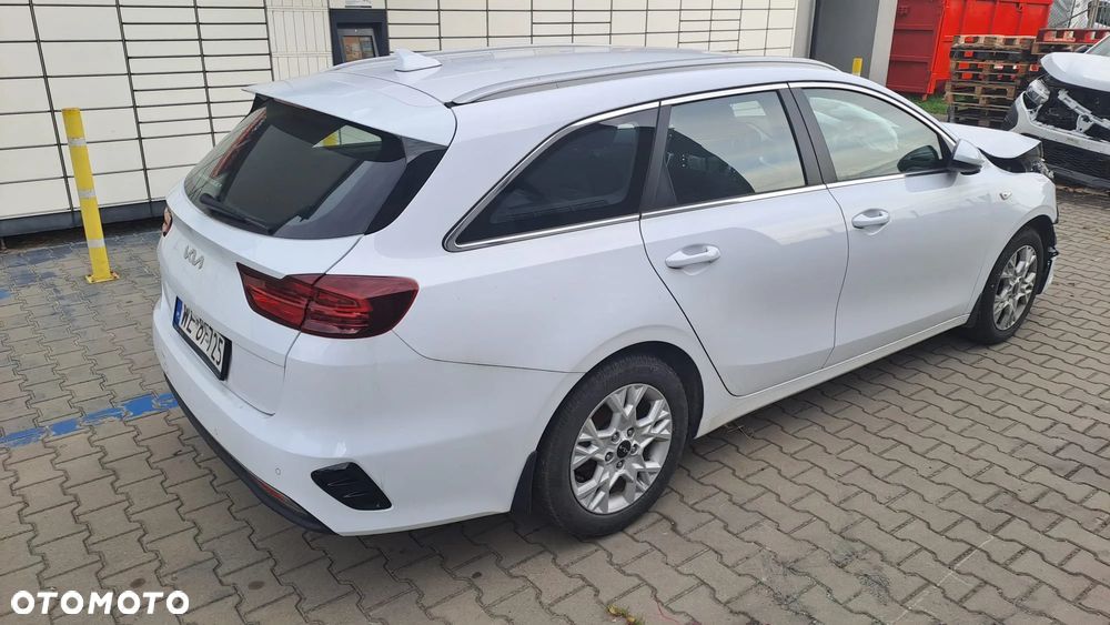 Kia Ceed 1.5 T-GDI M - 4