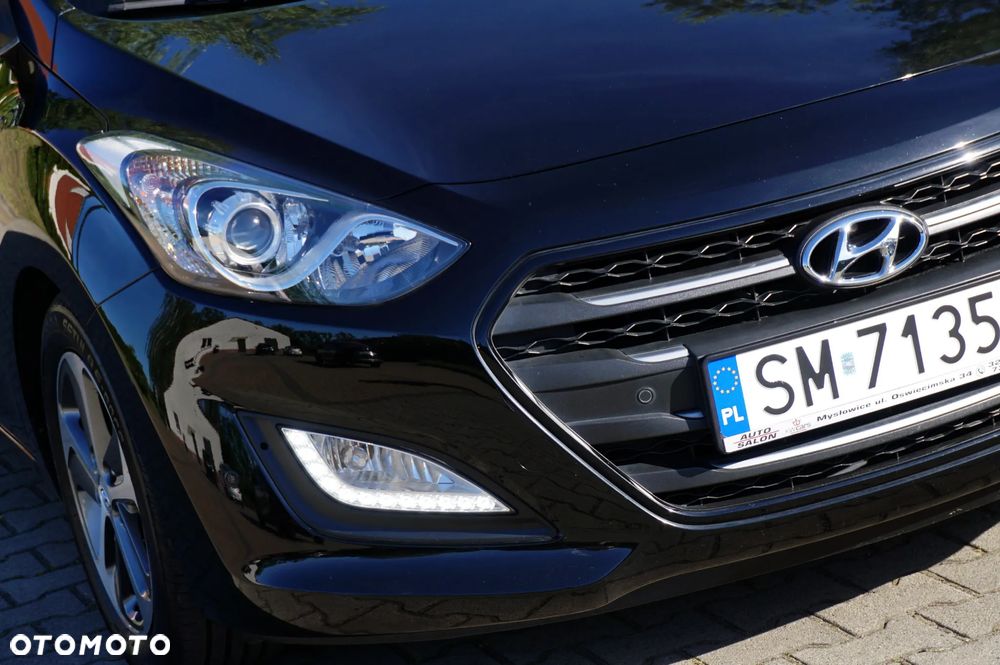 Hyundai i30 blue 1.6 GDI YES Gold - 16