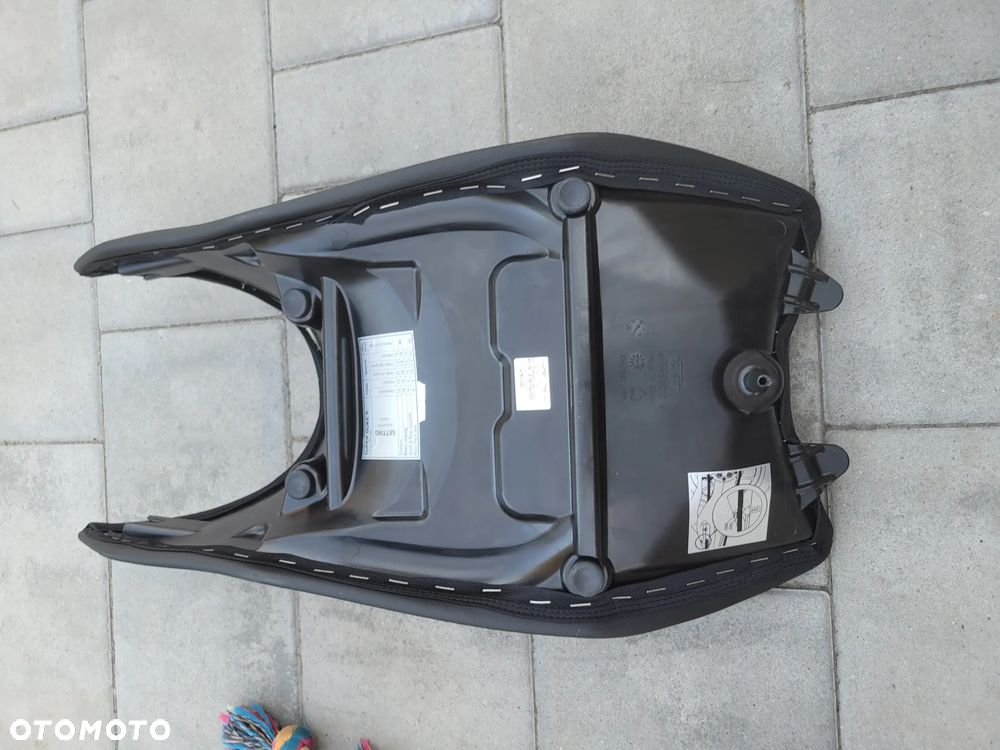 Siedzenie kierowcy, fotel, kanapa przód KTM 125 390 Duke - 14