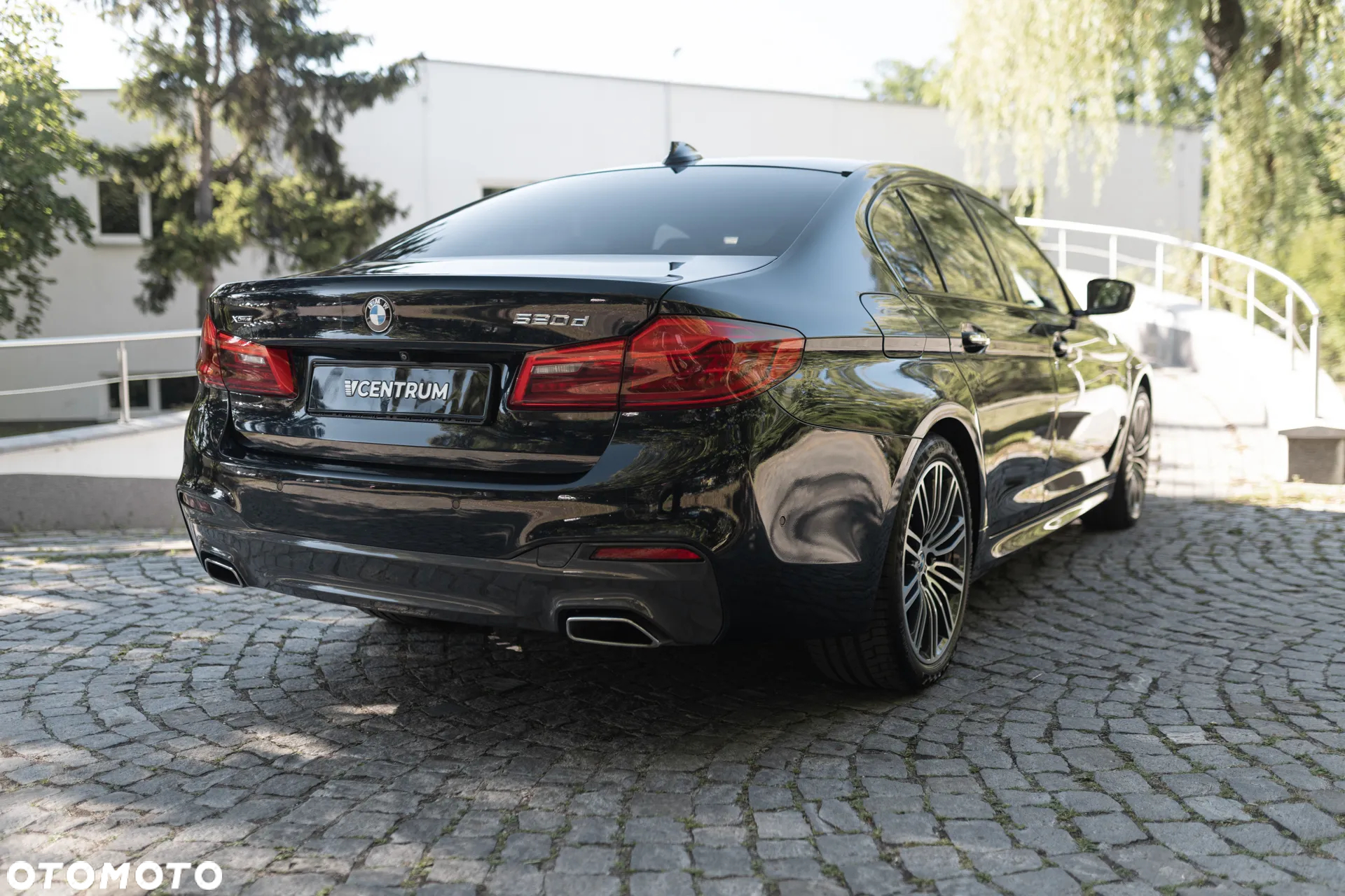 BMW Seria 5 520d xDrive Sport - 8