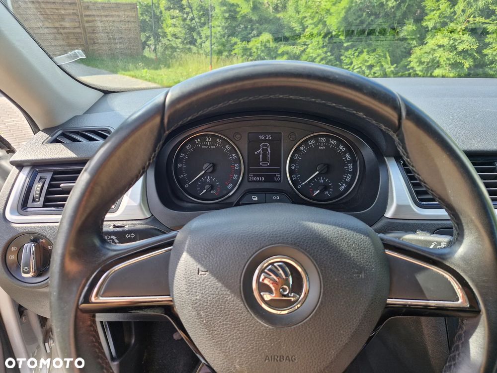 Skoda RAPID 1.6 TDI DPF Active - 10