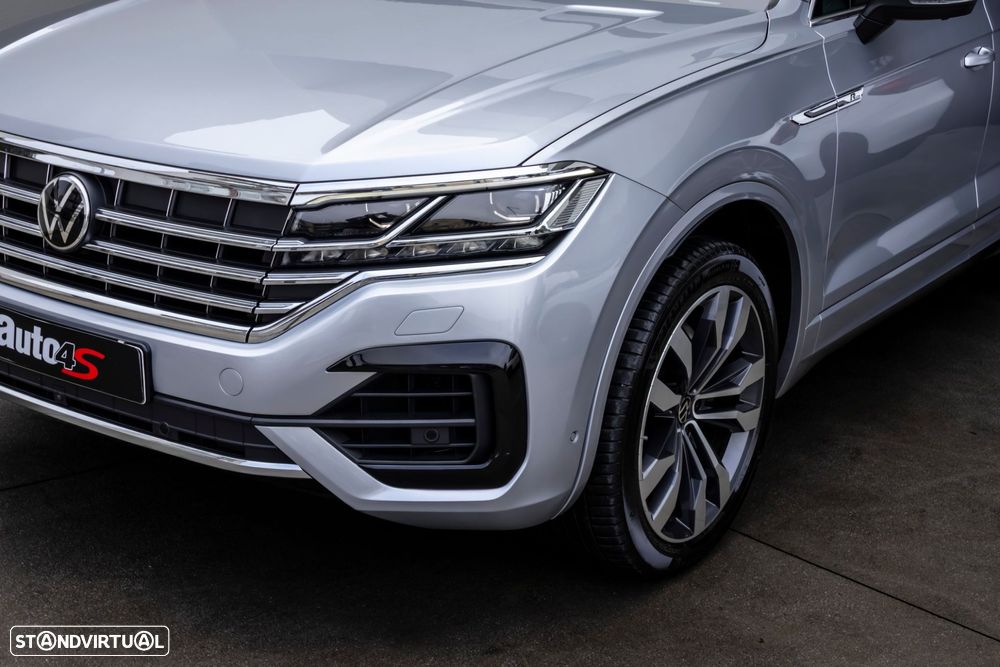VW Touareg 3.0 TDI V6 R-Line - 4