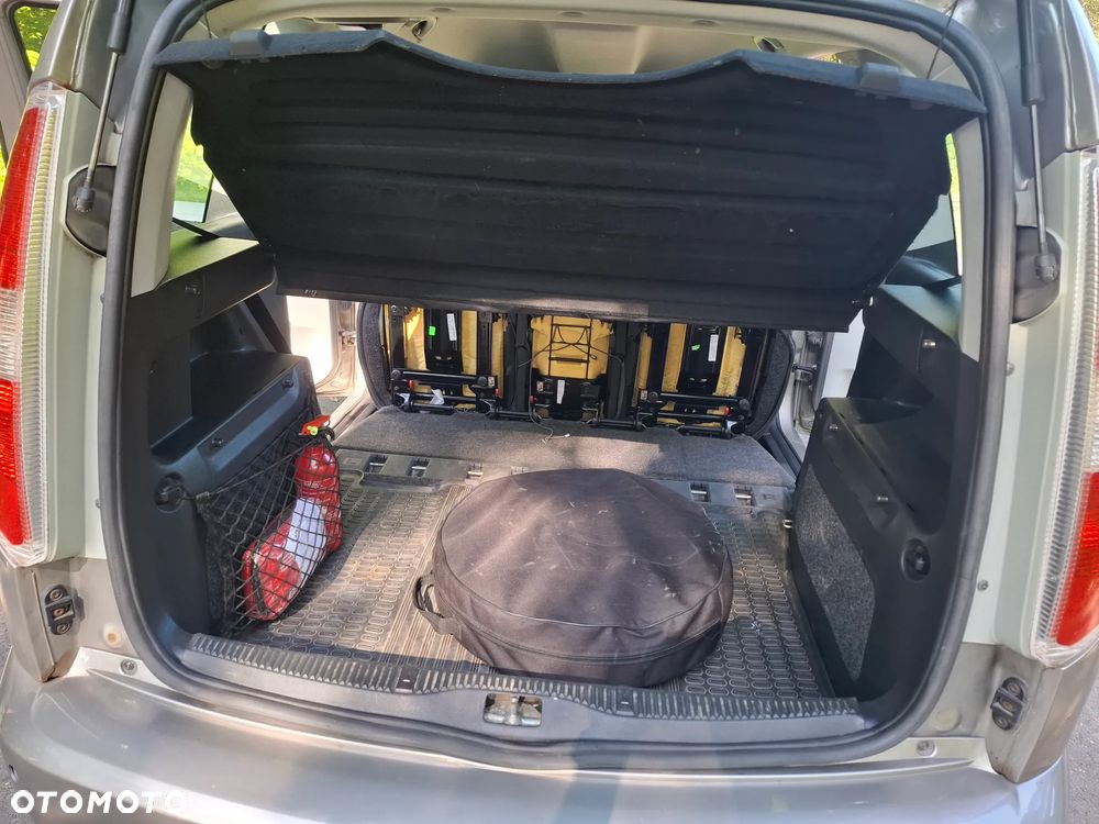 Skoda Roomster 1.6 16V - 22
