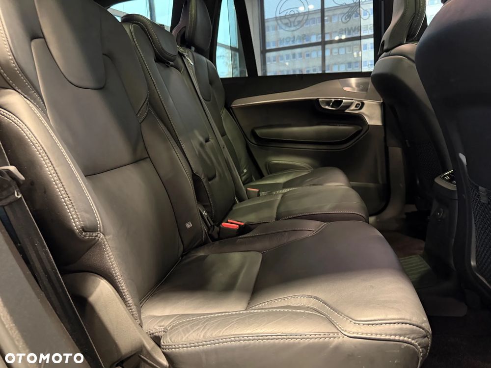 Volvo XC 90 T8 AWD Plug-In Hybrid R-Design 7os - 19