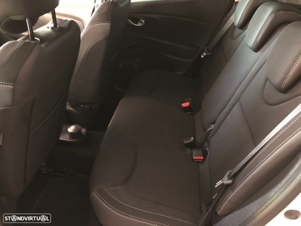 Renault Clio 0.9 TCe Limited - 17