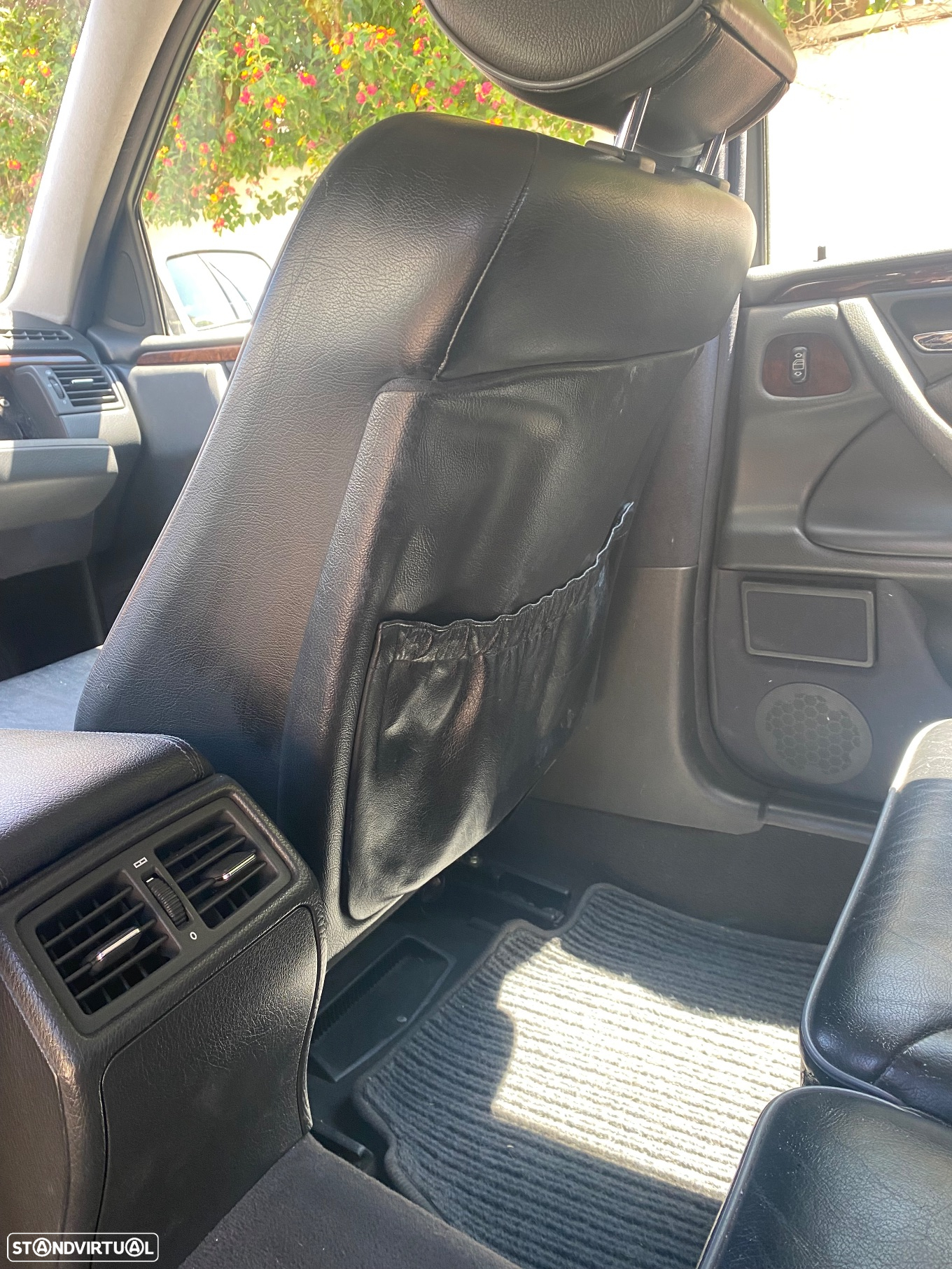 Mercedes-Benz E 320 - 14