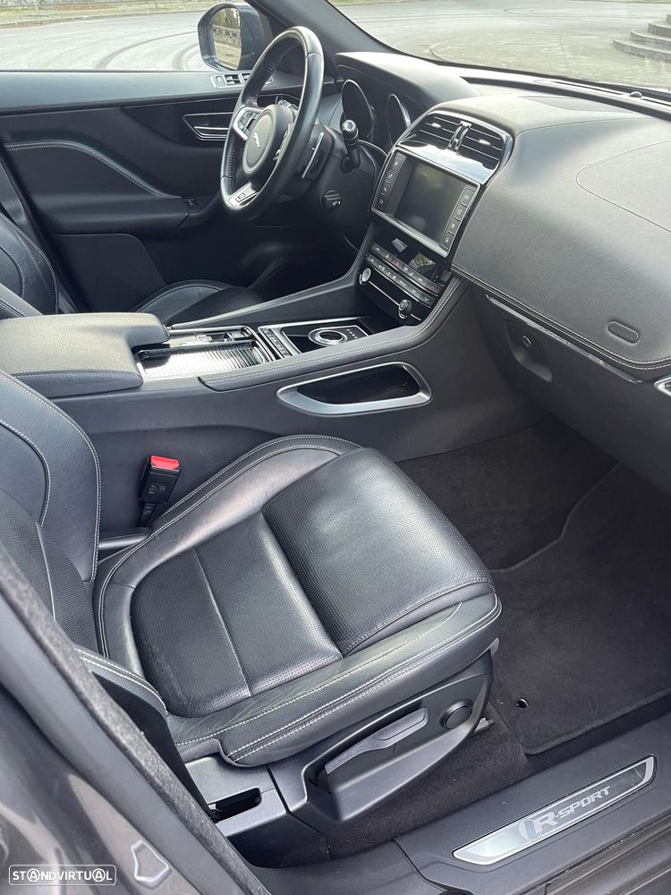Jaguar F-Pace 2.0 i4D R-Sport Aut. - 6