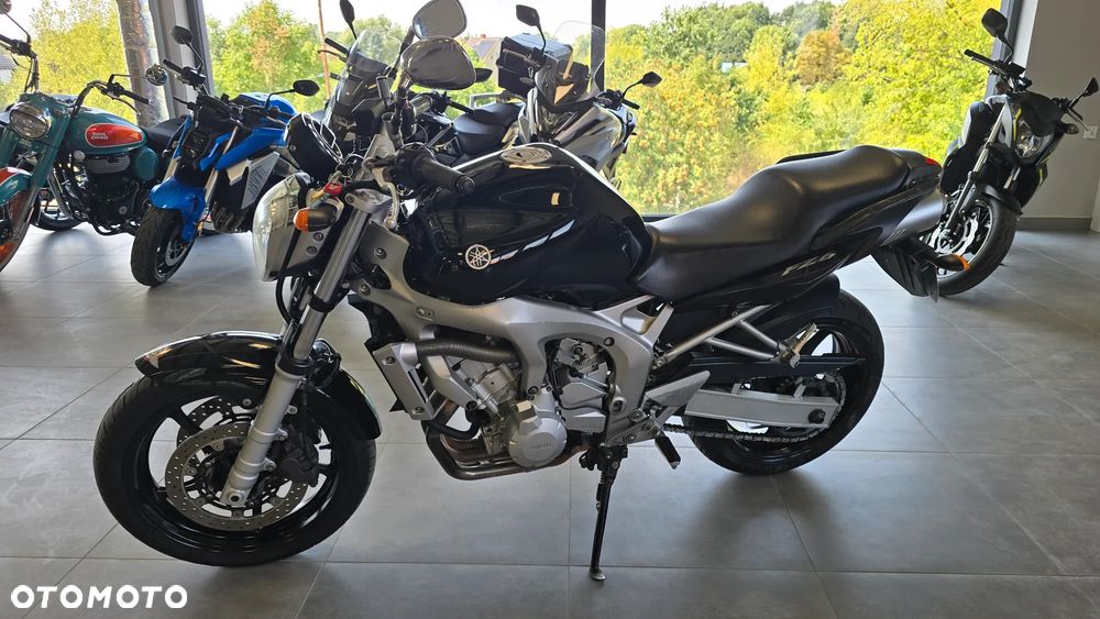 Yamaha FZ6 - 2