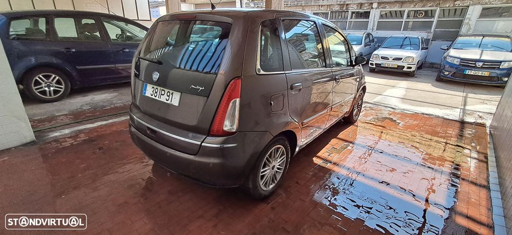 Lancia Musa 1.6 16V M-jet Platino - 16