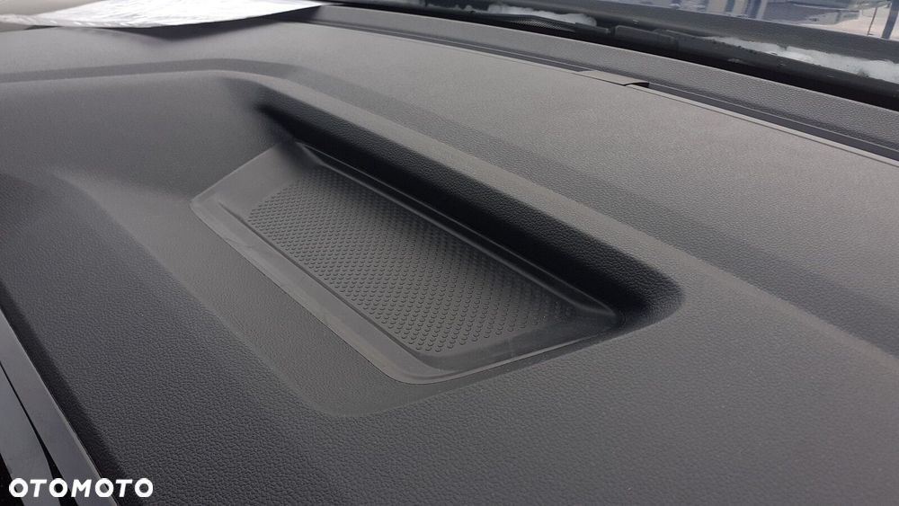 Volkswagen T-Cross - 31