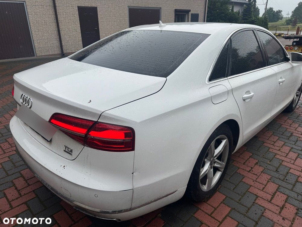 Audi A8 - 1