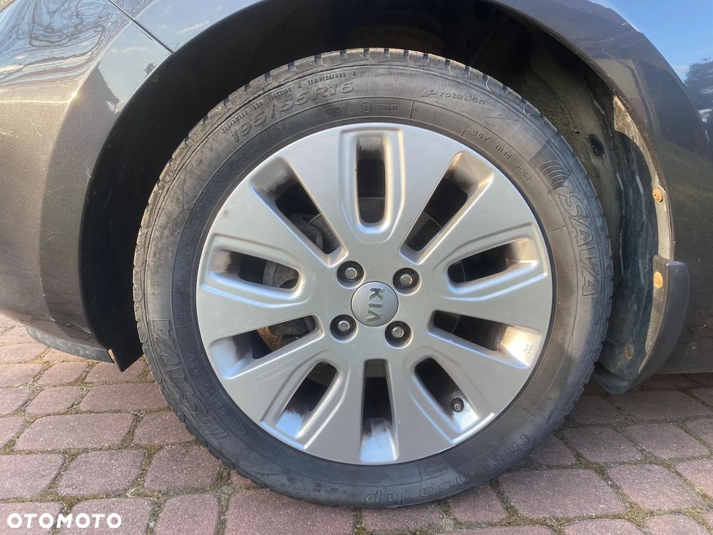 Kia Rio 1.2 Dream Team Edition - 14