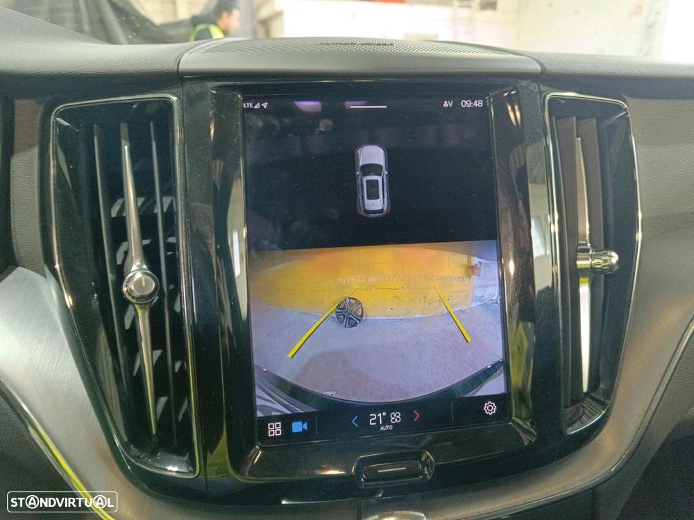 Volvo XC 60 2.0 T6 PHEV Inscription Expression AWD - 9