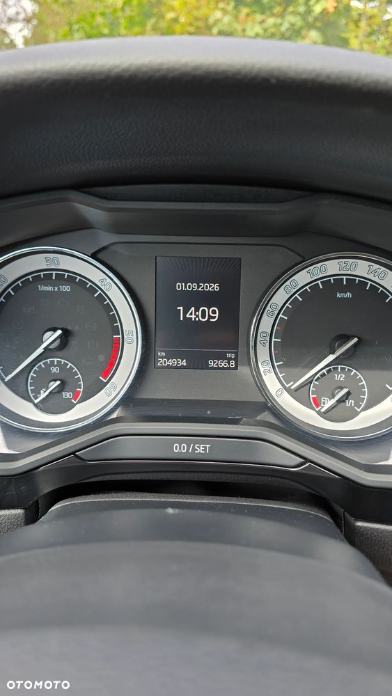 Skoda Superb 2.0 TDI 4x4 L&K DSG - 14
