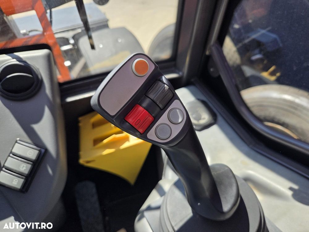 Hitachi ZW75-6, 2023, 151h, EX DEMO, 6 tone, ridica 2,4tone la 3,2m, Cupla rapida, CUPA 1mc, FURCI, articulat, transmisie 4x4, Deutz 75CP, 2 locuri, produs in Germania, posibilitate leasing 4 ani-PROMOTIE 51.900 EUR+Tva - 34