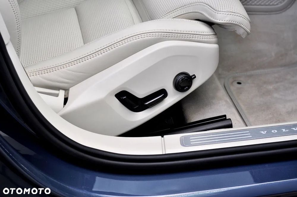 Volvo V90 D4 Geartronic Inscription - 26