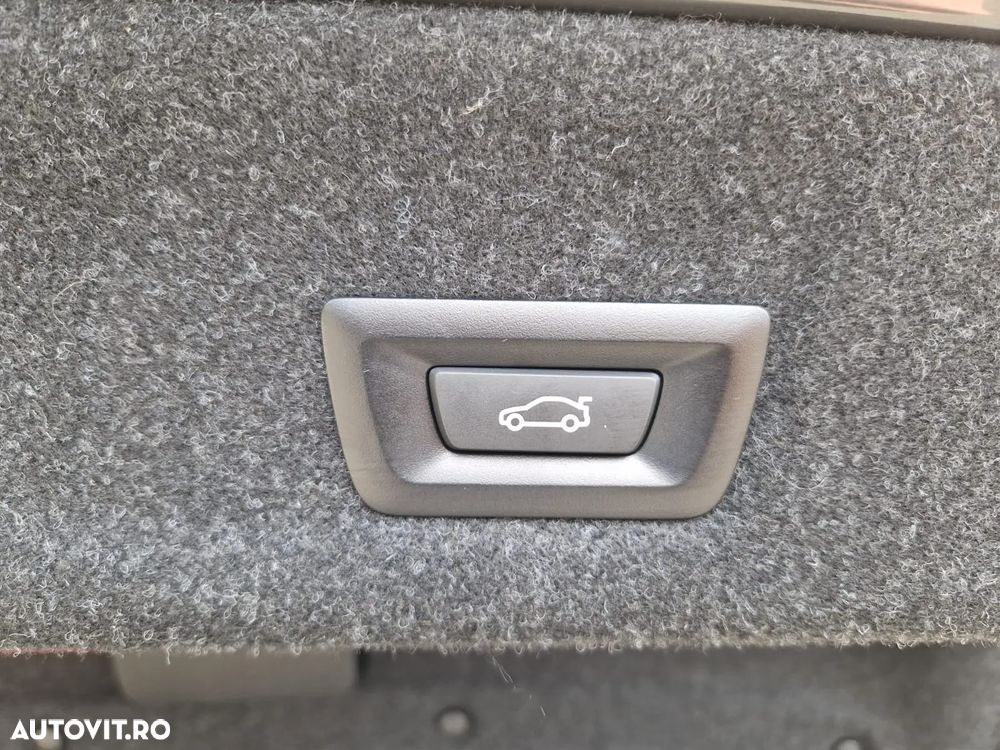 BMW Seria 3 320e AT PHEV - 29