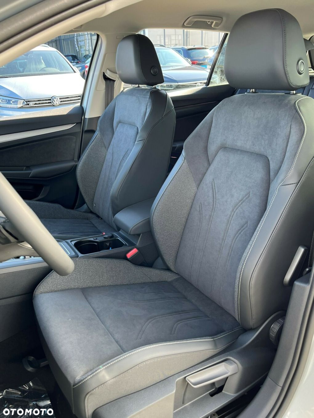 Volkswagen Golf - 9