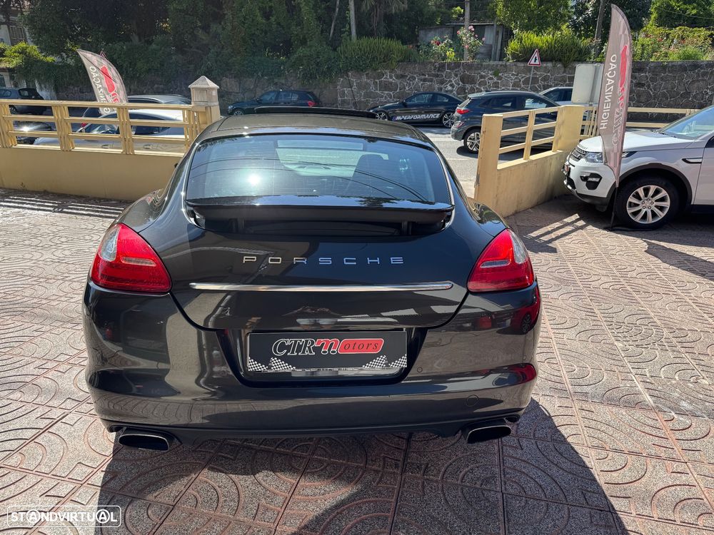 Porsche Panamera Platinum Edition - 8