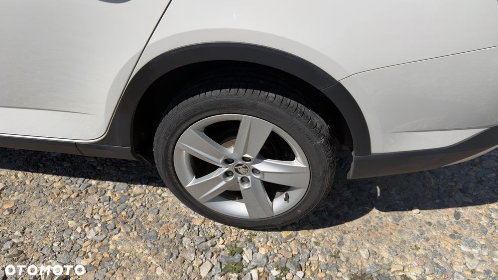 Skoda Fabia 1.0 TSI Ambition - 25