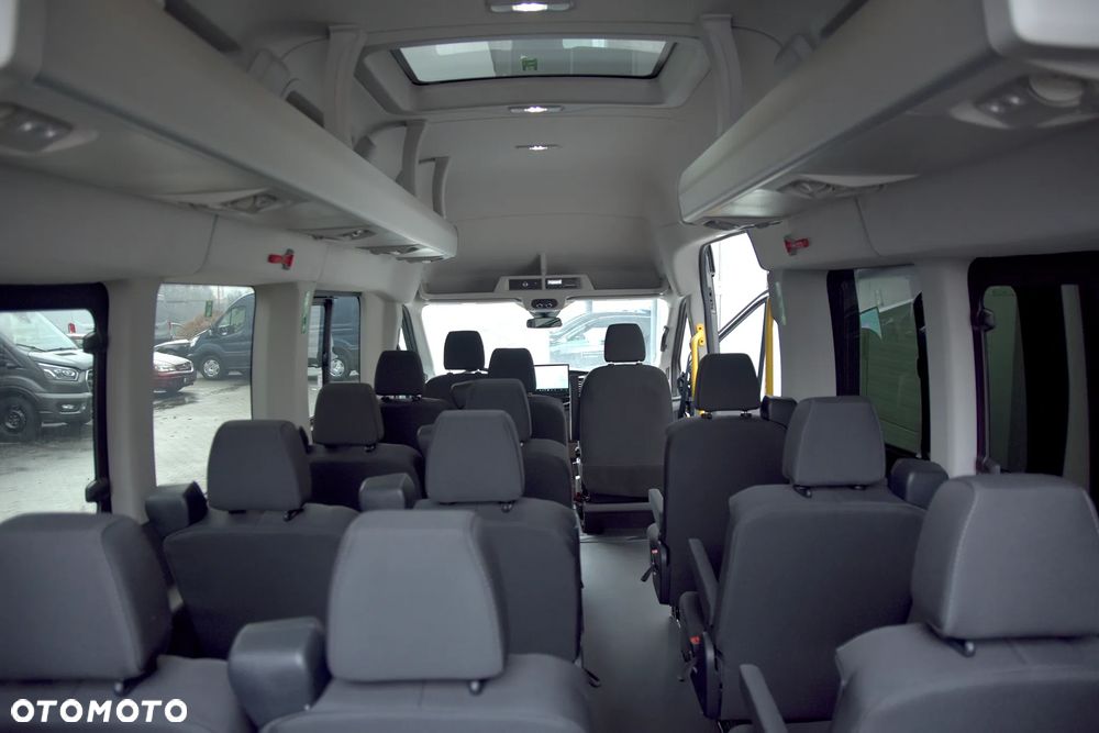 Ford Transit L2H3 Limited - 24