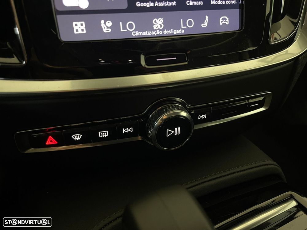 Volvo V60 2.0 T6 AWD TE Essential - 28