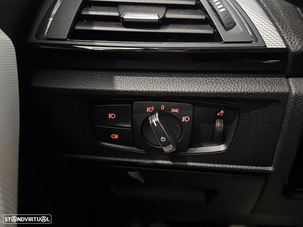 BMW 120 dA Pack M - 16