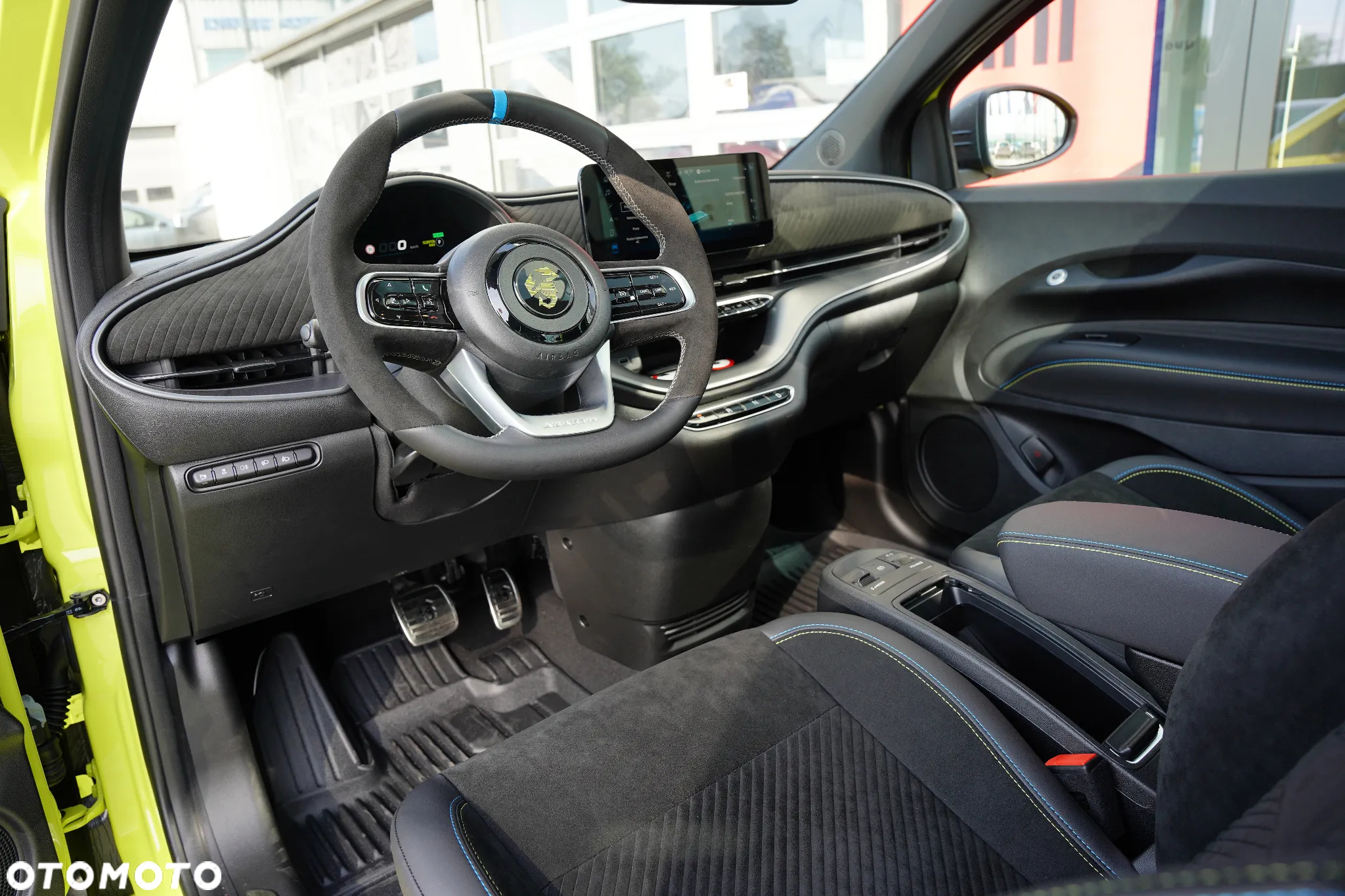 Abarth 500e - 8