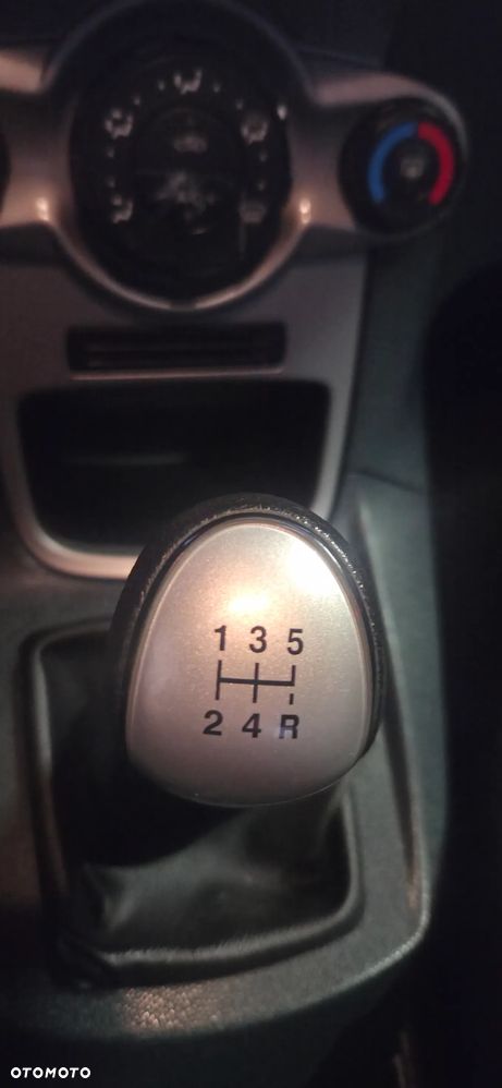 Ford Fiesta 1.25 Amber X - 26