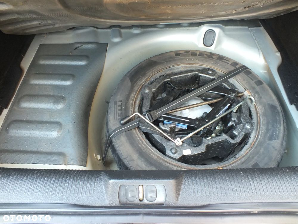 Peugeot 407 - 29